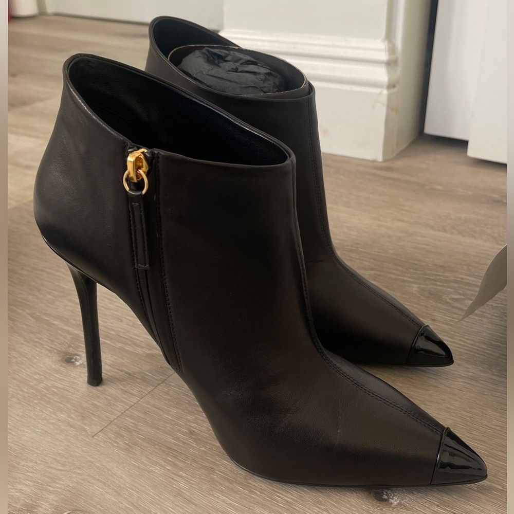 Giuseppe Zanotti Women’s black booties with 105mm high heel. Size EU 41. NIB.
